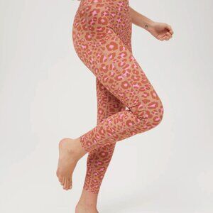 AE American eagle Aerie offline Goals Hi-rise leopard pink tan leggings M ankle